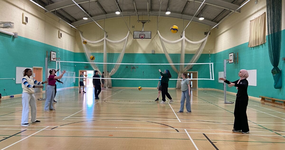 COLLEGE SPORTS AMBASSADOR SHOWCASES LEADERSHIP IN VOLLEYBALL SESSION