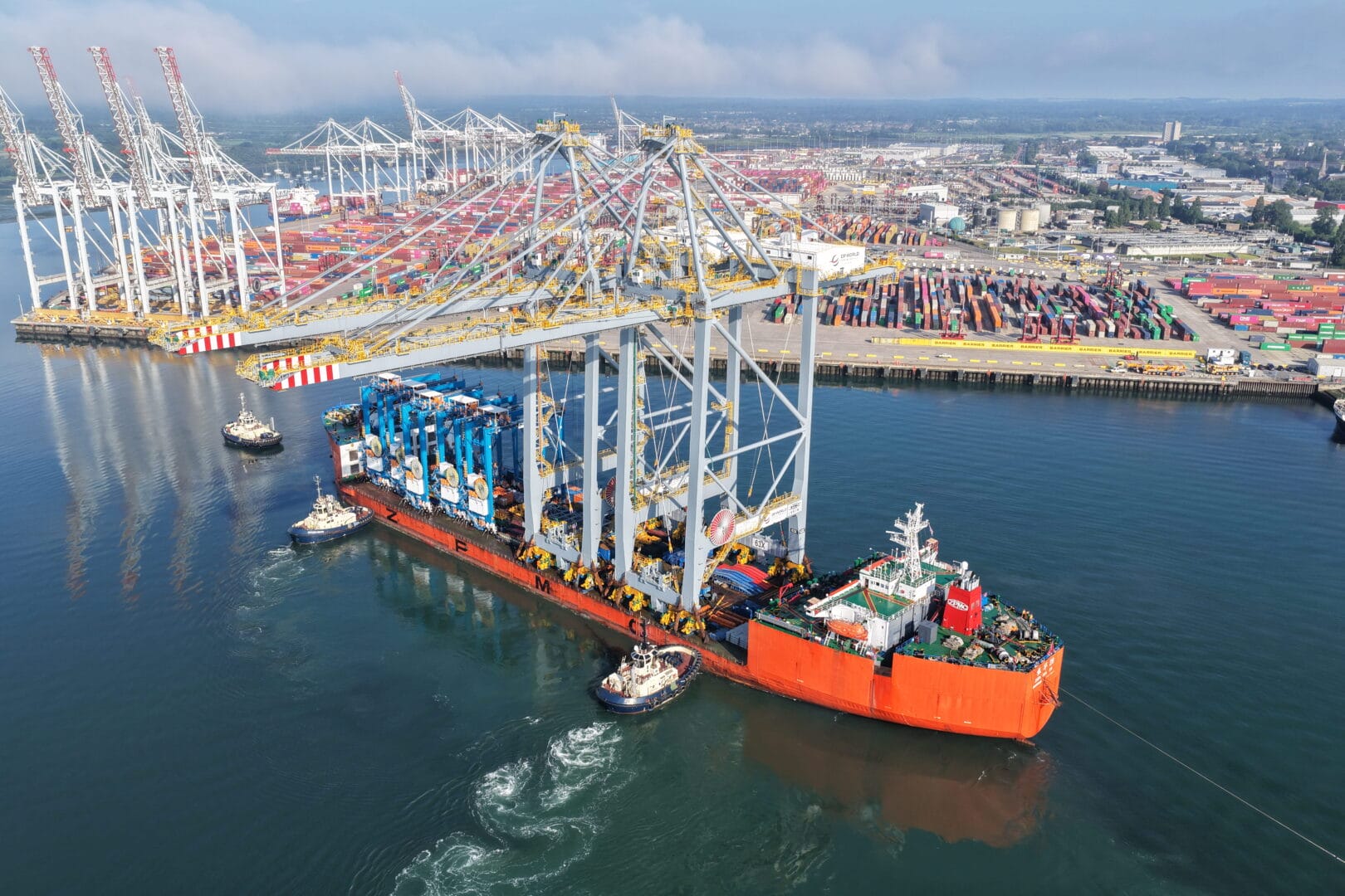 ABP Southampton marine excellence enables arrival of record beating cranes, further strengthening a key UK trade gateway