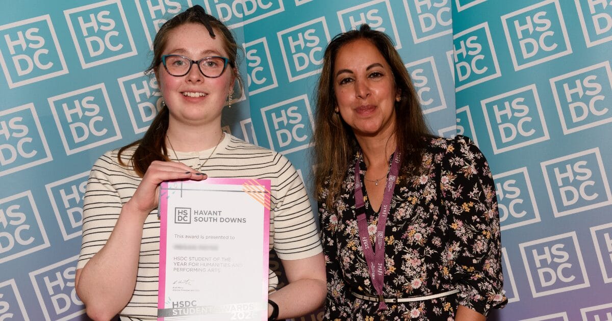 EXCEPTIONAL STUDENTS RECOGNISED AT HAVANT & SOUTH DOWNS AWARDS